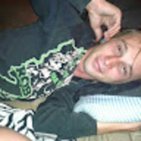 Meet your Posher, Kyle - Picture 1 of 1